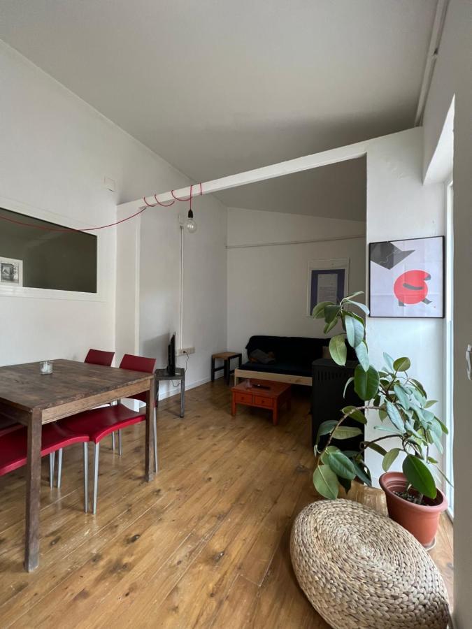 Alojamiento Con Encanto En Planta Superior Ideal Para Trabajo Y Escapadas Familiares En Montserrat Esparraguera Exterior photo